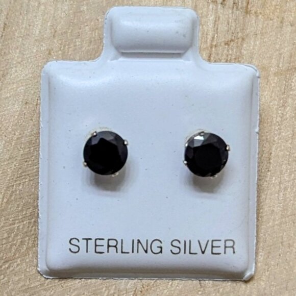 🆕.925 STERLING SILVER ROUND BLACK ONYX STUD EARRINGS - UNISEX - Picture 1 of 1